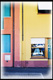 Imagen de una pared de un edificio con el atributo color distinto en diferentes zonas de la pared.