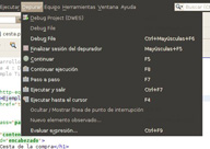 Captura de pantalla de la aplicación NetBeans en la que se muestran las opciones del menú “Depurar”. Las opciones son: Debug Project (DWES) Debug File Debug File Finalizar sesión del depurador Continuar Continuar ejecución Paso a paso Ejecutar y salir Ejecutar hasta el cursor Ocultar / Mostrar línea de punto de interrupción Nuevo elemento observado... Evaluar expresión...