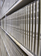 Estanterías de un archivo de documentación.