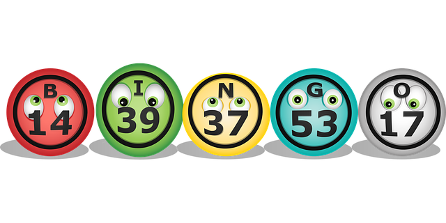 Dibujo de varias bolas de bingo en forma de emoticono