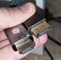 Conectores HDMI y DisplayPort