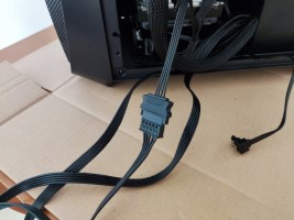 Alimentación SATA para la controladora de ventiladores