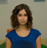 Ana estudia un ciclo de informática.